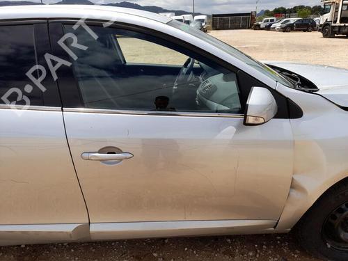 Dør høyre foran RENAULT FLUENCE (L3_) 1.5 dCi (L30D, L30L, L306, L33F, L33L, L33M, L33V, L33W) (110 hp) 26182394
