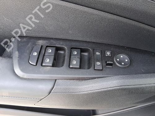 Used Left front window switch Left front window switch 37514602 37514602