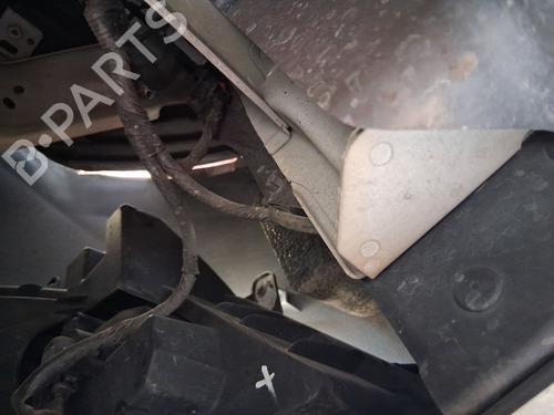 Used Front bumper reinforcement Front bumper reinforcement 37514704 37514704