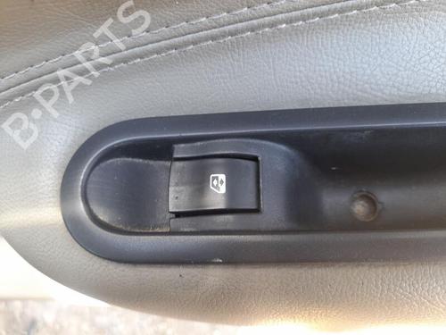 Used Right rear window switch RENAULT GRAND SCÉNIC II (JM0/1_) 1.9 dCi (JM14) (131 hp) 30134974
