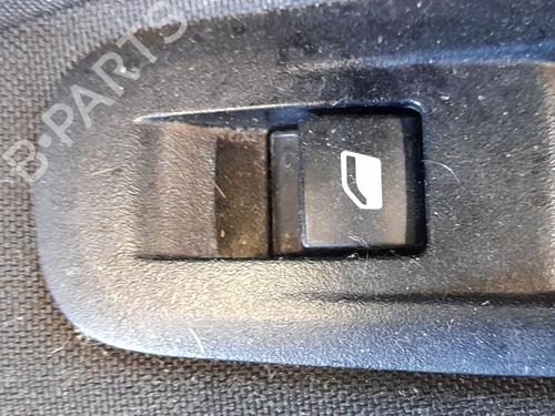 Højre bagtil elrude kontakt Højre bagtil elrude kontakt PEUGEOT 308 II (LB_, LP_, LW_, LH_, L3_) 1.5 BlueHDi 130 (131 hp) 37217801 37217801