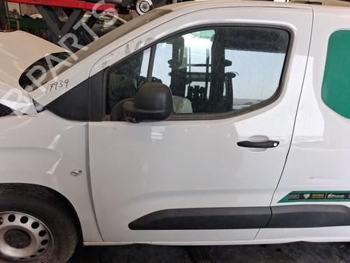 Used Left front door Left front door 37800290 37800290