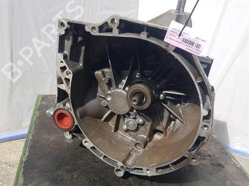 gearbox-ford-tourneo-courier-b460-mpv-2014-34286810 main image