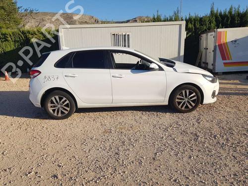 Warning switch HYUNDAI i30 (PDE, PD, PDEN) | BP21143034I22