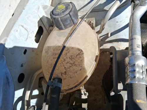 expansion-tank-dacia-duster-hm_-2017-33963315 main image