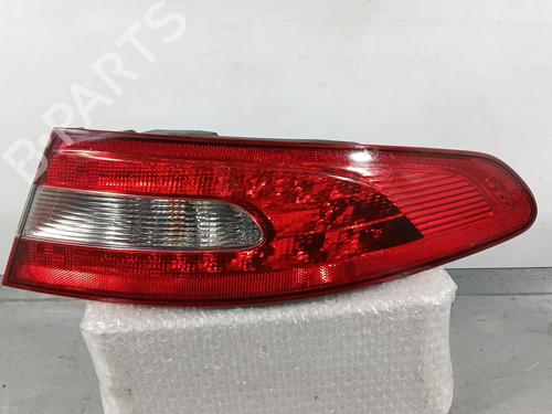 Used Right taillight Right taillight 33983624 33983624