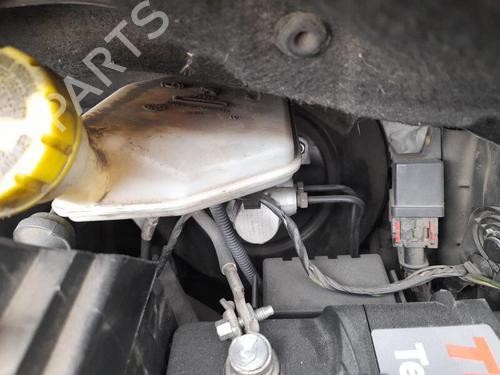 Used Brake master cylinder CITROËN C3 Picasso (SH_) 1.6 HDi (90 hp) 27090039