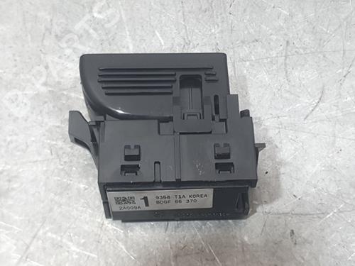 Right front window switch MAZDA CX-30 (DM) SKYACTIV-X M Hybrid (DMFP) | BP25820642I26 - Image 3