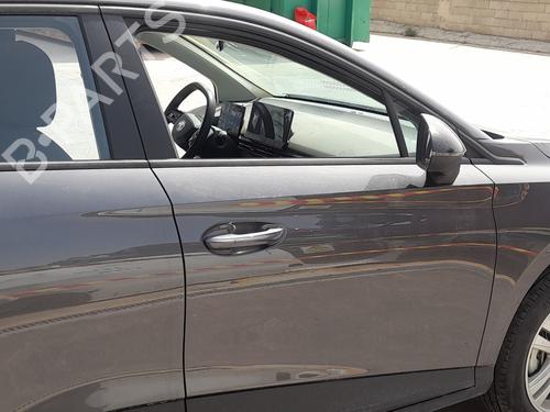 Used Right front door Right front door MG MG 4 (EH32) EV (170 hp) 33886648 33886648