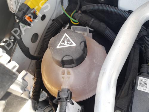 Used Expansion tank PEUGEOT 3008 II SUV (MC_, MR_, MJ_, M4_) 1.5 BlueHDi 130 (131 hp) 26891348