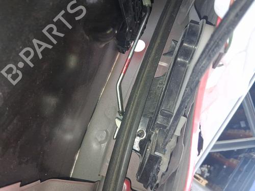 front-right-lock-toyota-aygo-_b4_-2014-36498470 main image