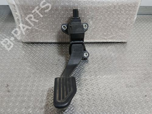 Used Pedal Pedal TOYOTA YARIS (_P13_) 1.3 (NSP130_, NSP130) (99 hp) 40012637 40012637