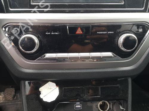 Panel klimatyzacji / ogrzewania SSANGYONG KORANDO (C300) 1.5 6872037090LAX