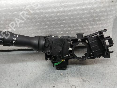 Licht Schakelaar TOYOTA YARIS (_P13_) 1.0 (KSP130) (72 hp) 32349358