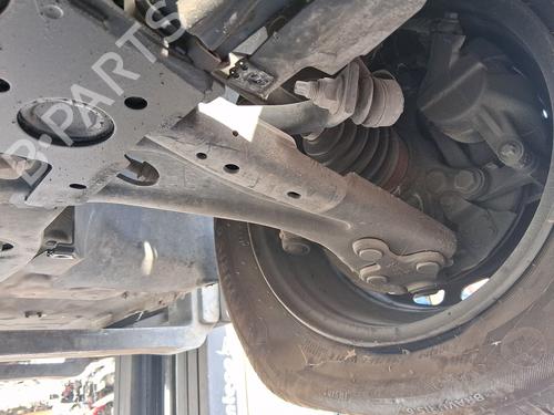 Used Left front suspension arm Left front suspension arm 38203266 38203266