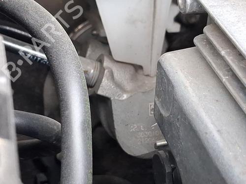 Used Brake master cylinder Brake master cylinder PEUGEOT 3008 II SUV (MC_, MR_, MJ_, M4_) 1.5 BlueHDi 130 (131 hp) 39621443 39621443