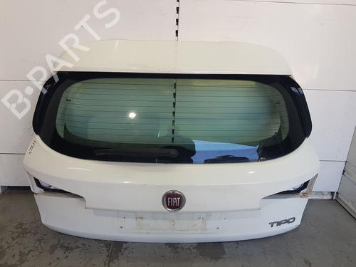 tailgate-fiat-tipo-hatchback-356_-357_-2016-31630169 main image