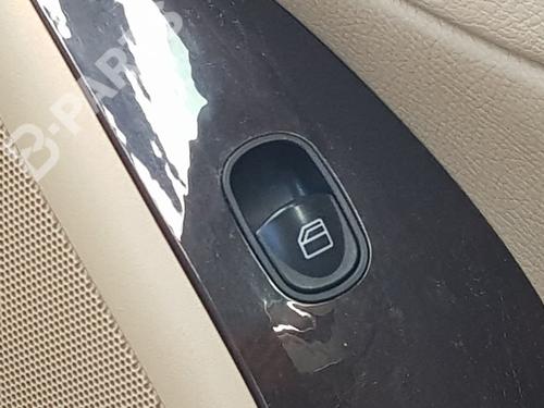 right-front-window-switch-mercedes-benz-c-class-w203-c-200-kompressor-203042-2000-2001-2002-2003-2004-2005-2006-2007-10552375 main image