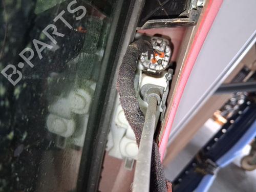 Cerradura puerta delantera derecha Cerradura puerta delantera derecha 39264050 39264050
