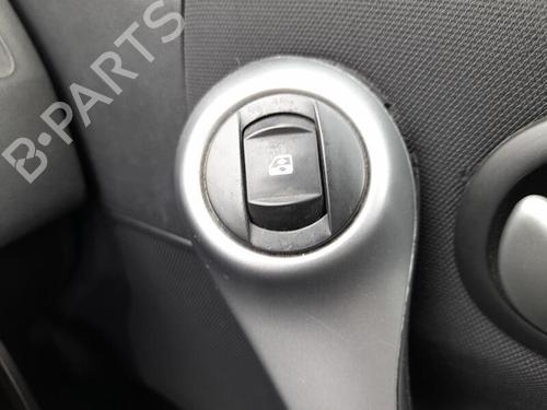 Used Right front window switch RENAULT MEGANE II Estate (KM0/1_) 1.6 16V (112 hp) 26407333