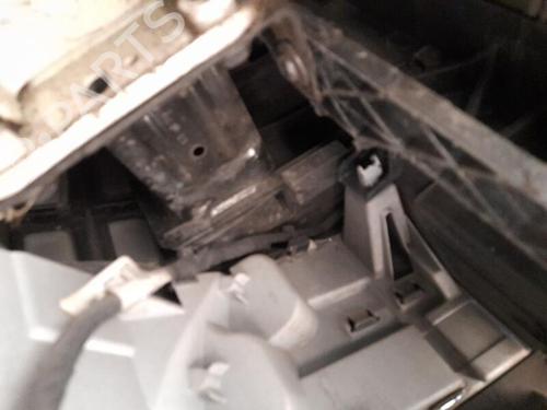 Used Front bumper reinforcement SKODA OCTAVIA III Combi (5E5, 5E6) 1.5 TSI G-TEC (130 hp) 27681668