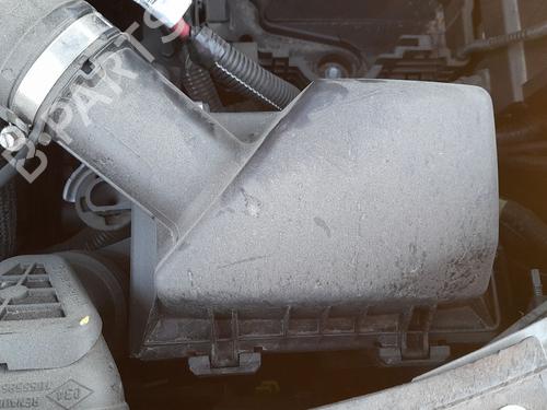 Used Air filter box Air filter box 37274197 37274197