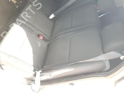 Sæde Bagtil TOYOTA COROLLA Verso (ZER_, ZZE12_, R1_) 2.2 D-4D (AUR10_, AUR10R) (136 hp) 26182253