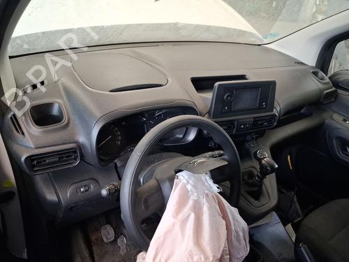 Used Dashboard Dashboard 37800293 37800293