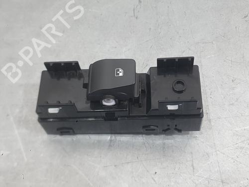 Used Right front window switch Right front window switch HYUNDAI i30 (PDE, PD, PDEN) 1.0 T-GDI (120 hp) 36302790 36302790