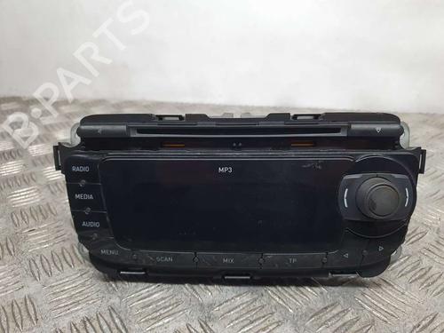 Used Radio SEAT IBIZA IV SC (6J1, 6P5) [2008-2018]  8216670