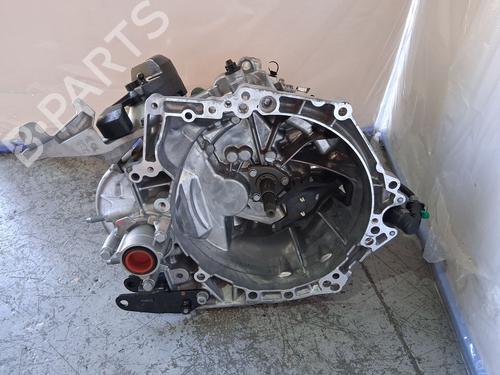 Used Gearbox Gearbox PEUGEOT 2008 II (UD_, US_, UY_, UJ_, UR_, UC_) 1.2 PureTech 130 (USHNS, URHNS) (130 hp) 39650131 39650131