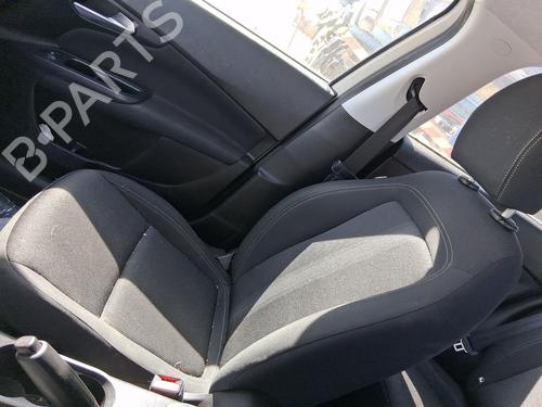 Sæde højre fortil Sæde højre fortil FIAT TIPO Hatchback (356_, 357_) 1.3 D (356HXH1A) (95 hp) 33854179 33854179
