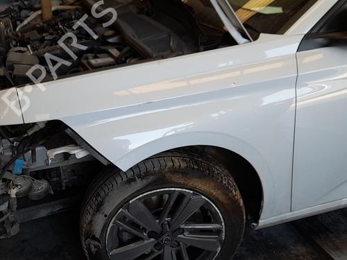 Used Left front fenders Left front fenders 37218310 37218310
