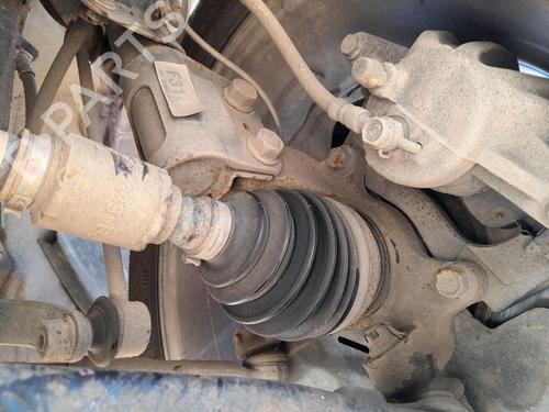 Used Left front steering knuckle TOYOTA AVENSIS (_T25_) 2.2 D-4D (ADT251_, ADT251R) (150 hp) 30512865