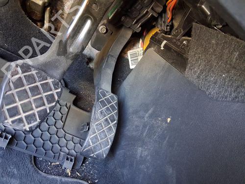 Pedal Pedal VW POLO V (6R1, 6C1) 1.6 TDI (105 hp) 33854383 33854383