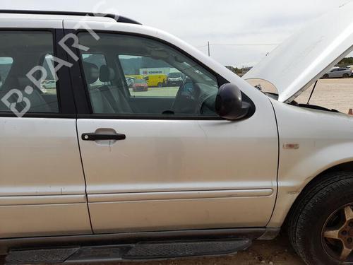 Used Right front door MERCEDES-BENZ M-CLASS (W163) ML 320 (163.154) (218 hp) 26277032