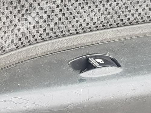 Used Right front window switch Right front window switch HYUNDAI TUCSON (JM) [2004-2019] 10553618 10553618