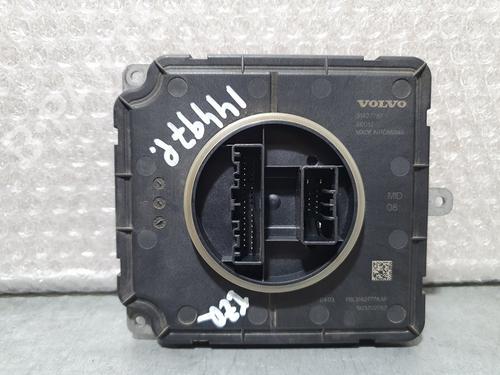 other-volvo-v60-ii-225-d3-31427787-led-izq-2018-15390323 main image