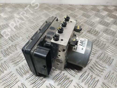 Used ABS pump KIA STONIC (YB) [2017-2025]  9398928