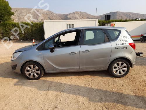 Brugte OPEL MERIVA B MPV (S10) 1.7 CDTI (75) (110 hp) 3506111