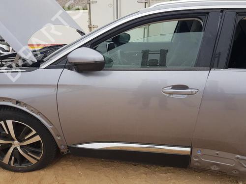 Used Left front door PEUGEOT 3008 II SUV (MC_, MR_, MJ_, M4_) 1.2 THP/ PureTech 130 (MRHNSM, MRHNSU, MRHNSJ, MRHNYW,... (131 hp) 29528147