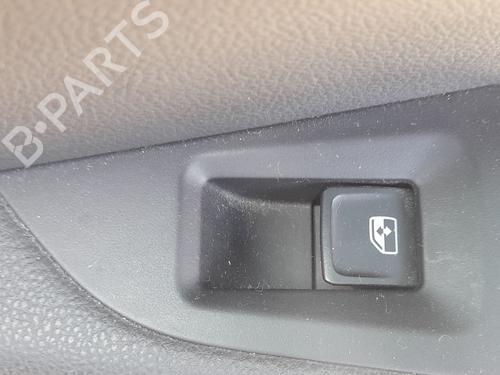Mando elevalunas trasera derecho Mando elevalunas trasera derecho SEAT LEON ST (5F8) 1.4 TSI (125 hp) 36302860 36302860
