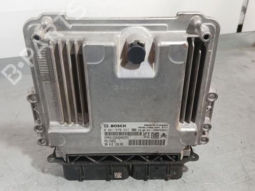Used Engine control unit (ECU) Engine control unit (ECU) PEUGEOT 208 II (UB_, UP_, UW_, UJ_) 1.2 PureTech 100 (101 hp) 33176029 33176029