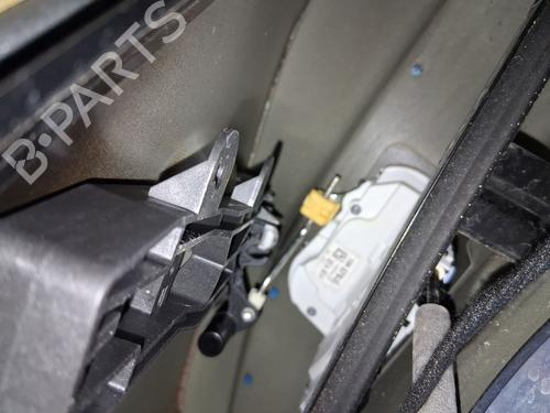 rear-left-lock-mg-mg-zs-suv-azs1-2017-34103175 main image