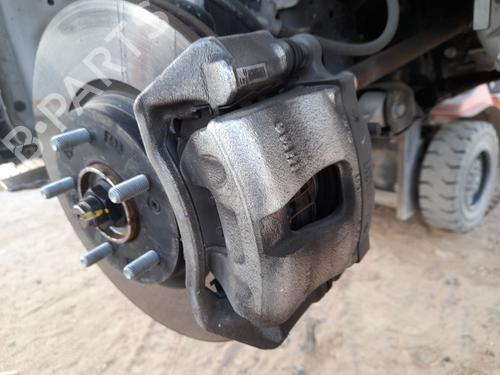 Used Right front brake caliper HYUNDAI KONA (OS, OSE, OSI) EV (204 hp) 27241232