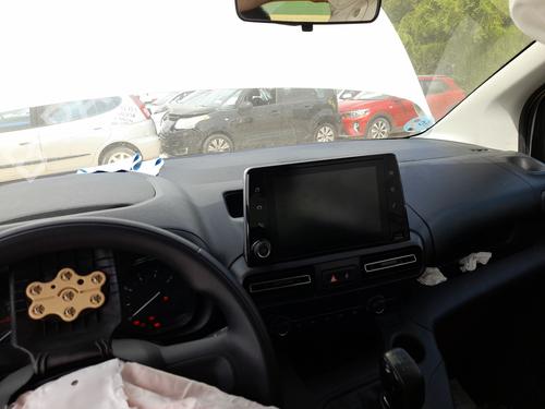 Used Dashboard TOYOTA PROACE CITY VERSO MPV 1.5 D-4D 100 (BKYMD) (102 hp) 26586929