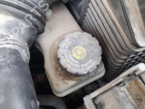 Used Brake master cylinder RENAULT MEGANE II (BM0/1_, CM0/1_) 1.6 16V (BM0C, CM0C) (113 hp) 27324329