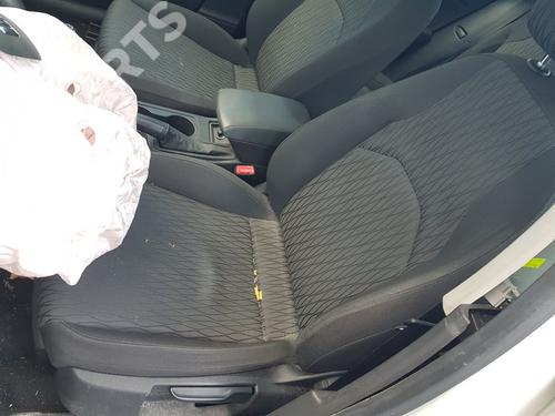 Used Left front seat Left front seat SEAT LEON (5F1) 1.6 TDI (105 hp) 11110316 11110316