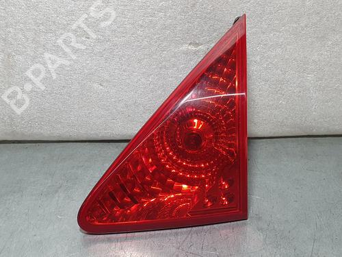 Right taillight PEUGEOT 3008 MPV (0U_) 1.6 HDi (114 hp) 15217123