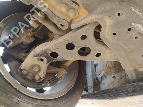 Used Right front suspension arm TOYOTA COROLLA Hatchback (_E21_, _EA1_, _EH1_) 1.8 Hybrid (ZWE211, ZWE219) (122 hp) 23501789